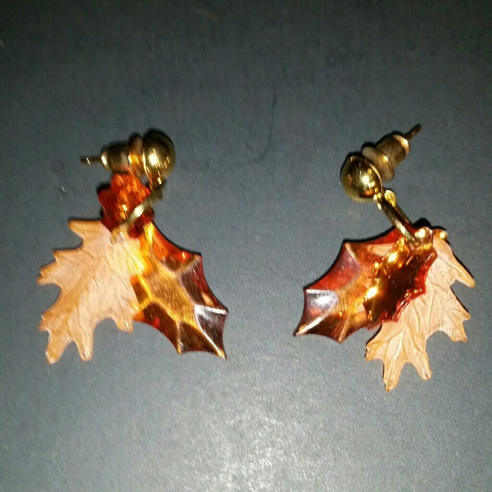 Leaf earrings